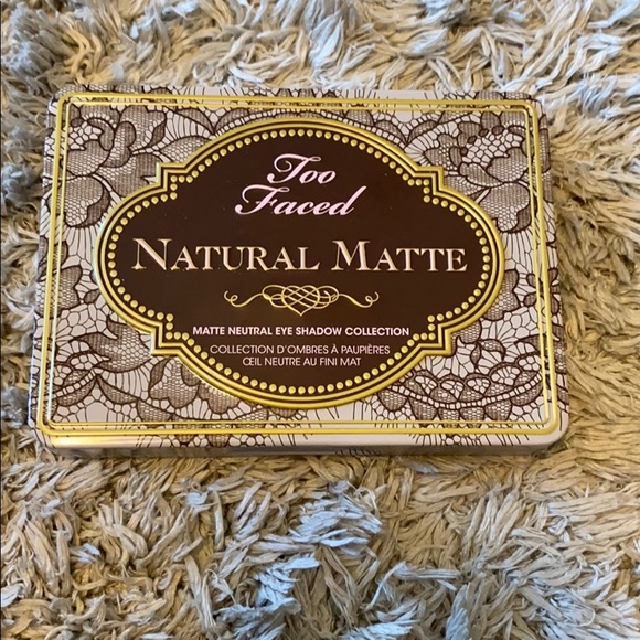 Too Faced Natural Matte Palette - Picture 2 of 3